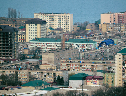 Многоэтажки в жилом квартале Дербента. Фото Тимура Агирова, http://timag82.livejournal.com Многоэтажки в жилом квартале Дербента. Фото Тимура Агирова, http://timag82.livejournal.com