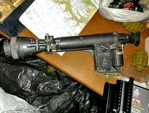 Тайник с оружием и боеприпасами, обнаруженный в жилом доме сотрудниками ФСБ. Дагестан, Буйнакск, 11 марта 2014 г. Фото http://nac.gov.ru/ Тайник с оружием и боеприпасами, обнаруженный в жилом доме сотрудниками ФСБ. Дагестан, Буйнакск, 11 марта 2014 г. Фото http://nac.gov.ru/