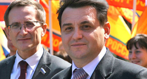 Олег Михеев (справа). Фото http://www.oleg-mikheev.ru/