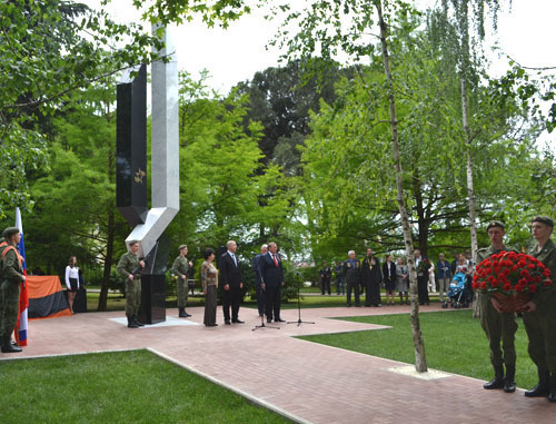 Открытие памятника воинам-афганцам состоялось в Сочи. 8 мая 2014 г. Фото Светланы Кравченко для "Кавказского узла"