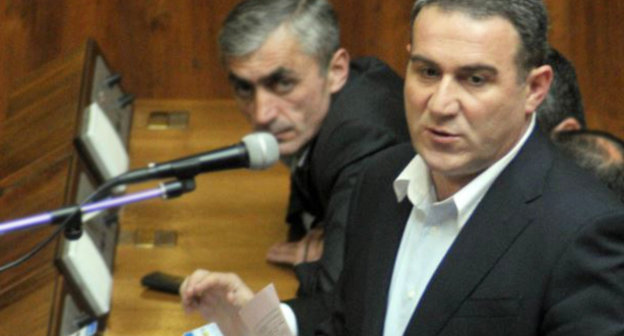 Депутат грузинского парламента от партии "Единое национальное движение" (ЕНД)Нугзар Циклаури. Фото из архива RFE/RL, http://www.rferl.org