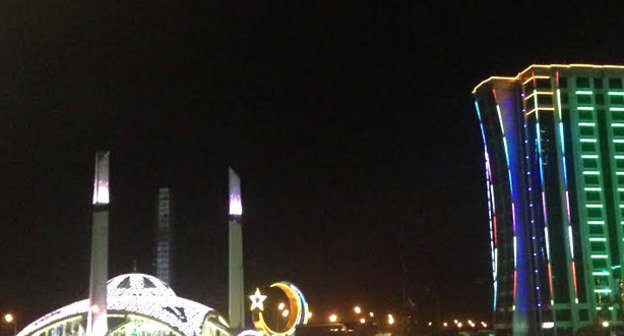 Мечеть имени Аймани Кадыровой в Аргуне. Фото Магомеда Магомедова для "Кавказского узла"