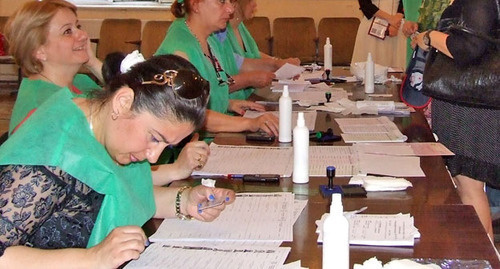 Голосование на избирательном участке в Чугурети. Тбилиси, 15 июня 2014 г. Фото Эдиты Бадасян для "Кавказского узла"