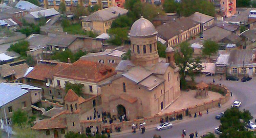 Собор Богородицы у подножия крепости, Гори, Грузия. Фото: Kober http://ru.wikipedia.org/wiki/%C3%EE%F0%E8 