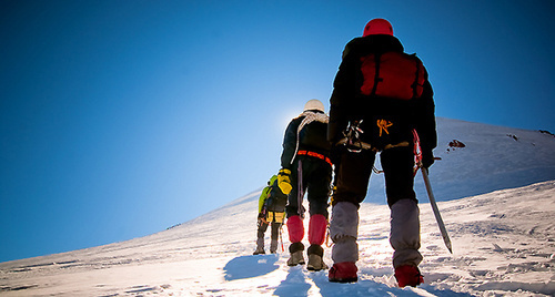 Восхождение. Фото: сайт ГУ МЧС по Карачаево-Черкесской республике http://www.09.mchs.gov.ru/operationalpage/emergency/detail.php?ID=24529