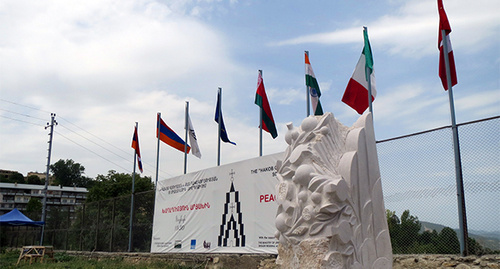 В третьем Международном симпозиуме имени Акопа Гюрджяна в городе Шуши принимали участие 13 скульпторов из Армении, Италии, Индии, Швейцарии, Белоруссии и Нагорного Карабаха. Нагорный Карабах, 26 июля 2014 год. Фото Алварда Григоряна для "Кавказского узла"