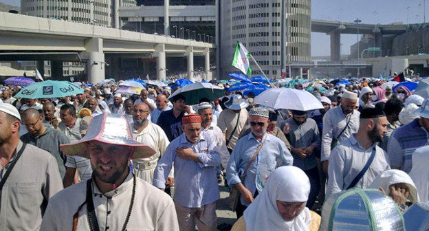 Паломники в долине Мина. Саудовская Аравия. Фото: Anceranana https://ru.wikipedia.org