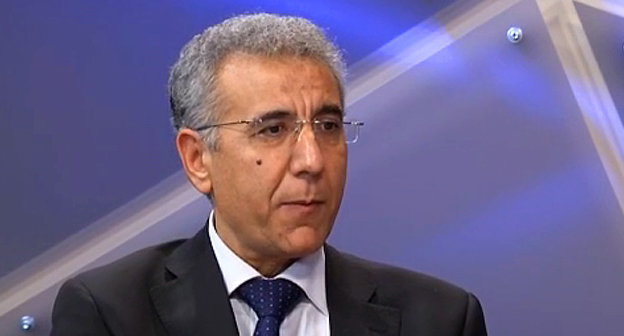 Фото: Стоп-кадр видео "Законы об НКО: кто кого копирует" http://www.svoboda.org/media/video/24921398.html