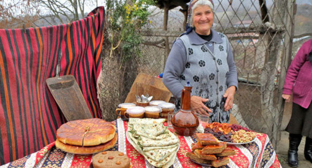 Фестиваль карабахского хлеба, запеченного в тонире.  Аскеранский район, март 2014 г. Фото Алвард Григорян для «Кавказского узла»