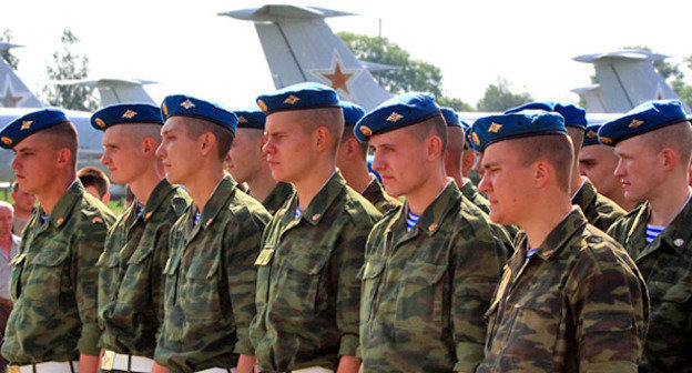 Российские десантники. Фото http://er.ru/news/71926/