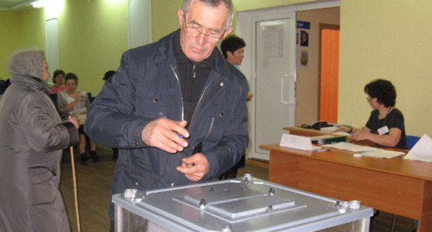 Голосование на дополнительных выборах в Волгоградскую областную думу. Март 2013 г. Фото Вячеслава Ященко для «Кавказского узла»