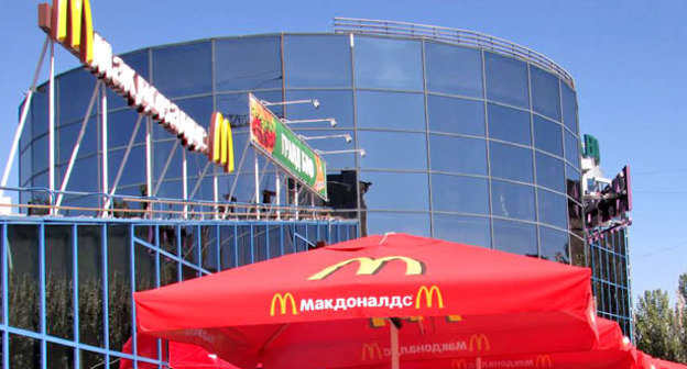 Ресторан быстрого питания McDonald's в Волгограде. Фото Вячеслава Ященко для "Кавказского узла"