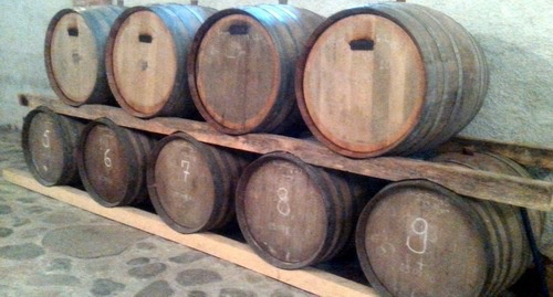 Винные бочки в Аджарском доме вина. Кедский муниципалитет, Аджария, Грузия. Фото Юлии Кашеты для "Кавказского узла".
