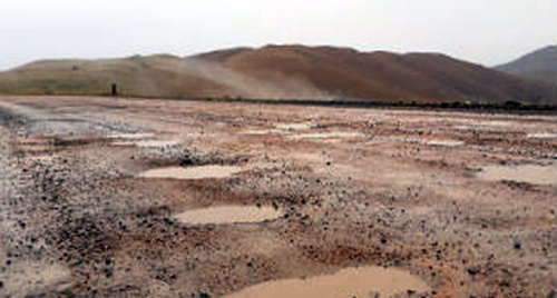 Дорога Паравакар - Вазашен, декабрь 2013. Фото: http://www.tert.am/g_image.php?id=372737&tmb=3