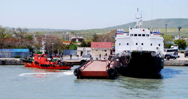 Паромная переправа "Кавказ". Фото Ильяса Богатырева для "Кавказского узла"