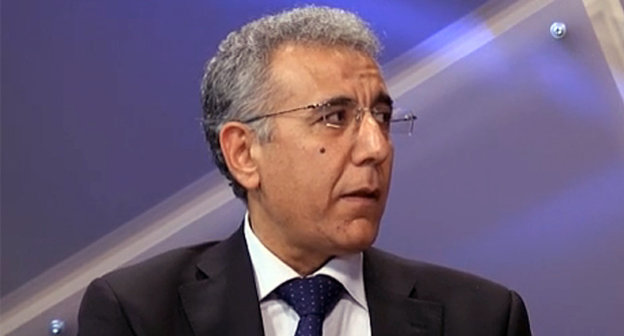 Интигам Алиев. Фото: Стоп-кадр видео "Законы об НКО: кто кого копирует" http://www.svoboda.org/media/video/24921398.html 