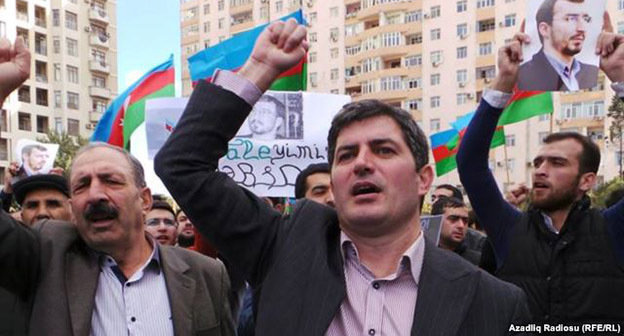 Асиф Юсифли, Фото: RFE/RL, http://gdb.rferl.org/C91FB9BC-D455-44D0-8485-1779B4E7CE99_w640_r1_s_cx0_cy22_cw0.jpg