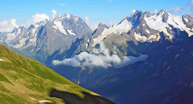 Тебердинский государственный биосферный заповедник, КЧР.
http://ho4uvpohod.com/statji/teberdinskii-zapovednik. Фото: http://ho4uvpohod.com/statji/teberdinskii-zapovednik