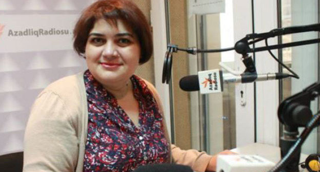 Хадиджа Исмайлова. Фото:RFE/RL http://gdb.rferl.org/76928E50-4D87-4265-B851-639C2F6918B0_w640_r1_cx21_cy5_cw79_s.jpg