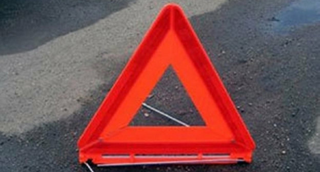 Аварийный дорожный знак. Фото: http://www.30.mchs.gov.ru/upload/dtp.jpg
