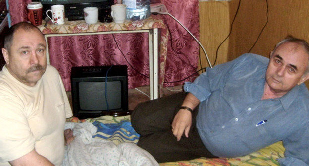 Пенсионеры, участвующие в голодовке с требованием вернуть приостановленную выплату по льготе на жилищно-коммунальные услуги. Зверево, Ростовская область, декабрь 2014 г. Фото: Bochkarev Grigory (RFE/RL)