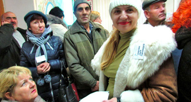 Работники ОАО "Химпром" принесли свои обращение к президенту в его приемную. Волгоград, 12 декабря 2014 г. Фото Вячеслава Ященко для "Кавказского узла"