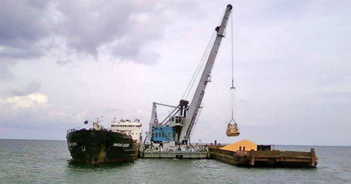 Перевалка зерновых ООО "Группой компаний "Волго-Дон". Фото http://volgo-don.ru/kompanii1/perevalka1/