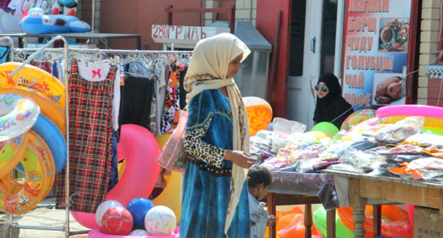 Рынок в Хасавюрте. Дагестан, октябрь  2014 г. Фото Ахмеда Альдебирова для "Кавказского узла"  