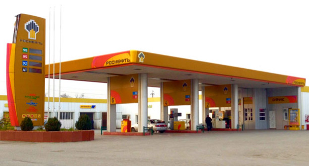 Автозаправочная станция "Роснефть". Ахмеда Альдебирова для "Кавказского узла"