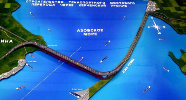 Проект моста через Керченский пролив. Фото: Автономная республика Крым  http://ocrim.ru/?file=most-cherez-Kerchenskiy-proliv