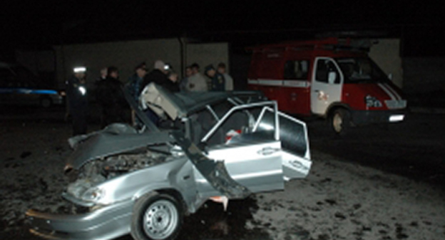 Ликвидация последствий ДТП. Фото: http://www.07.mchs.gov.ru/upload/site38/UT1OA9aRNy-big-350.jpg