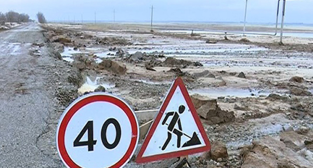 Размытая дорога в Ейском районе. Фото: http://kuban24.tv/res/img/124959.jpg