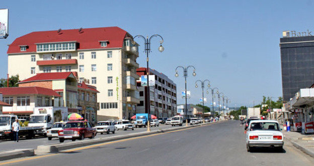 Центральная улица города Губы. Азербайджан. Фото: Gulustan https://ru.wikipedia.org/