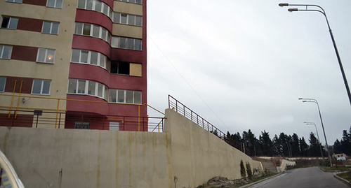 Дом, куда переселяют семью Усенко с детьми на улице Фабрициуса 12/18, где недавно произошел взрыв газа со смертельным исходом. Фото Светланы Кравченко для "Кавказского узла"