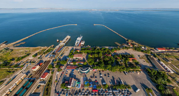 Порт "Крым". Керченская переправа. Фото http://www.parom24.ru/port-krym