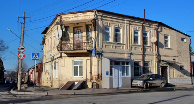 Жилой дом во Владикавказе. Фото Ахмеда Альдебирова для "Кавказского узла" 