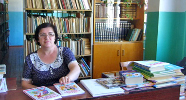 Библиотека школы №42 в Махачкале. Фото http://makhachkala42.dagschool.com/biblioteka.php