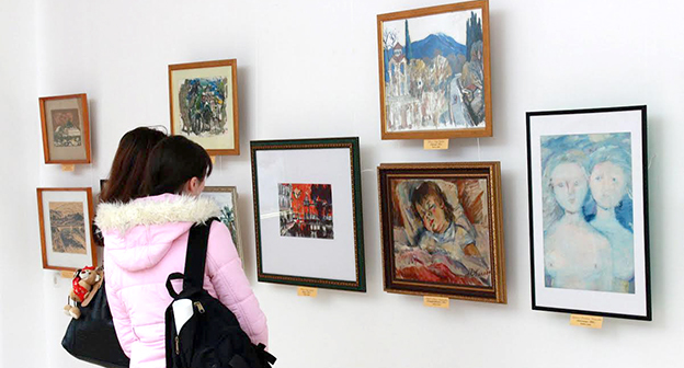 Северо-Кавказский филиал Государственного музея Востока. Открытие выставки работ абхазских художников. 21 апреля 2015. Майкоп
Фото Николая Гнедова