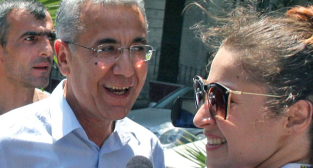 Интигам Алиев (слева). Фото Азиза Каримова для "Кавказского узла"