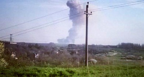 Взрыв на полигоне Кузьминка во время учений. Фото: Роман Комаров, http://bloknot-rostov.ru/news/360-chelovek-evakuirovano-iz-za-chp-na-poligone-po-595119