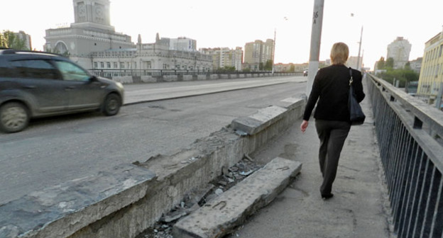 Комсомольский мост в центре Волгограда. 14 мая 2015 г. Фото Татьяны Филимоновой для "Кавказского узла"