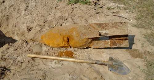 Авиабомба ФАБ-100. Фото http://visti.ks.ua/novosti/foto/12793-v-cyurupinske-obnaruzhena-fugasnaya-aviacionnaya-bomba-vesom-100-kg.html