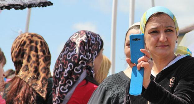 Жители Грозного. Фото Магомеда Магомедова для "Кавказского узла"