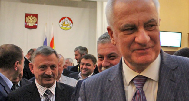 Тамерлан Агузаров (справа). Фото Эммы Марзоевой для "Кавказского узла"