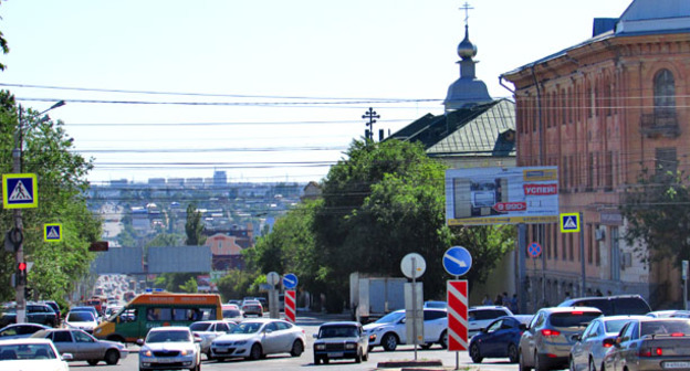 В Волгограде находится одна из самых длинных улиц Европы - Вторая Продольная. Ее протяженность 52 км. Июнь 2015 г. Фото Вячеслава Ященко для "Кавказского узла"