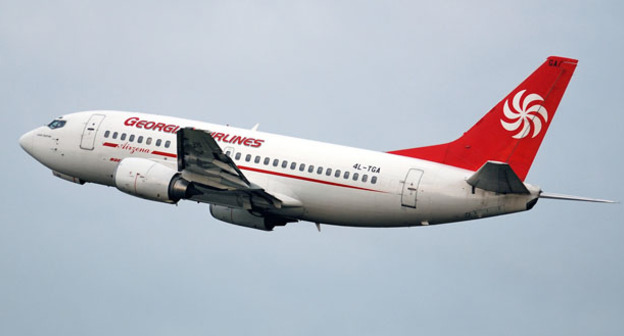 Самолет Boeing 737-529 "Грузинских авиалиний". Фото: Pieter van Marion from Netherlands http://commons.wikimedia.org/