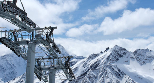 Опоры гондольной канатной дороги. КБР. Фото Анны Черныш для "Кавказского узла"