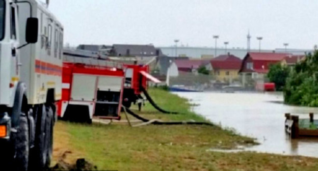 Наводнение в КЧР. Фото: пресс-служба ГУ МЧС РФ по Краснодарскому краю