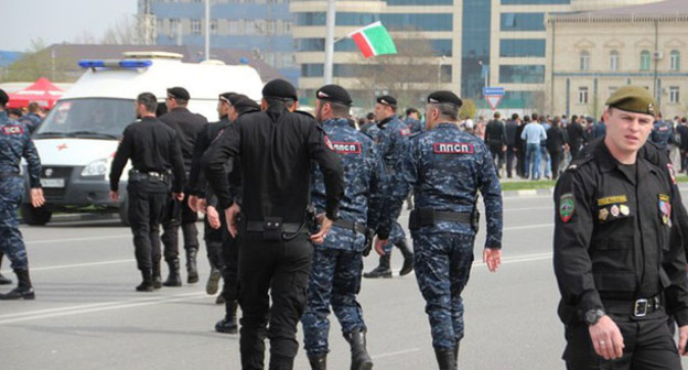 Сотрудники силовых структур. Грозный. Фото Магомеда Магомедова для "Кавказского узла"