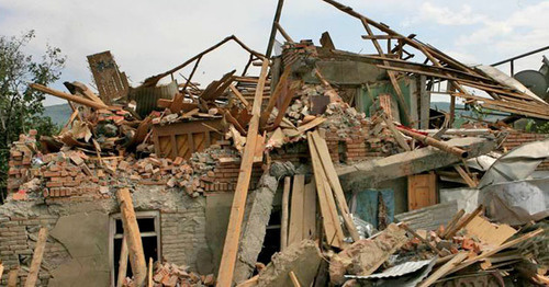 Обрушение в здании Института вычислительной математики Тбилиси, 6 июля 2015 г. Фото http://georgia-news.org/proisshestviya/174-obrushilas-chast-zdaniya-instituta-matematiki-v-tbilisi.html